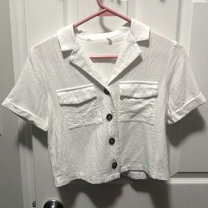 Linen style button crop
